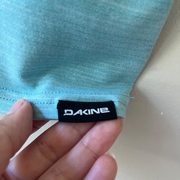 Dakine Sz M Dauntless UPF 50 Loose Fit Short Sleeve Surf Swim Shirt Stretch - Picture 5 of 8